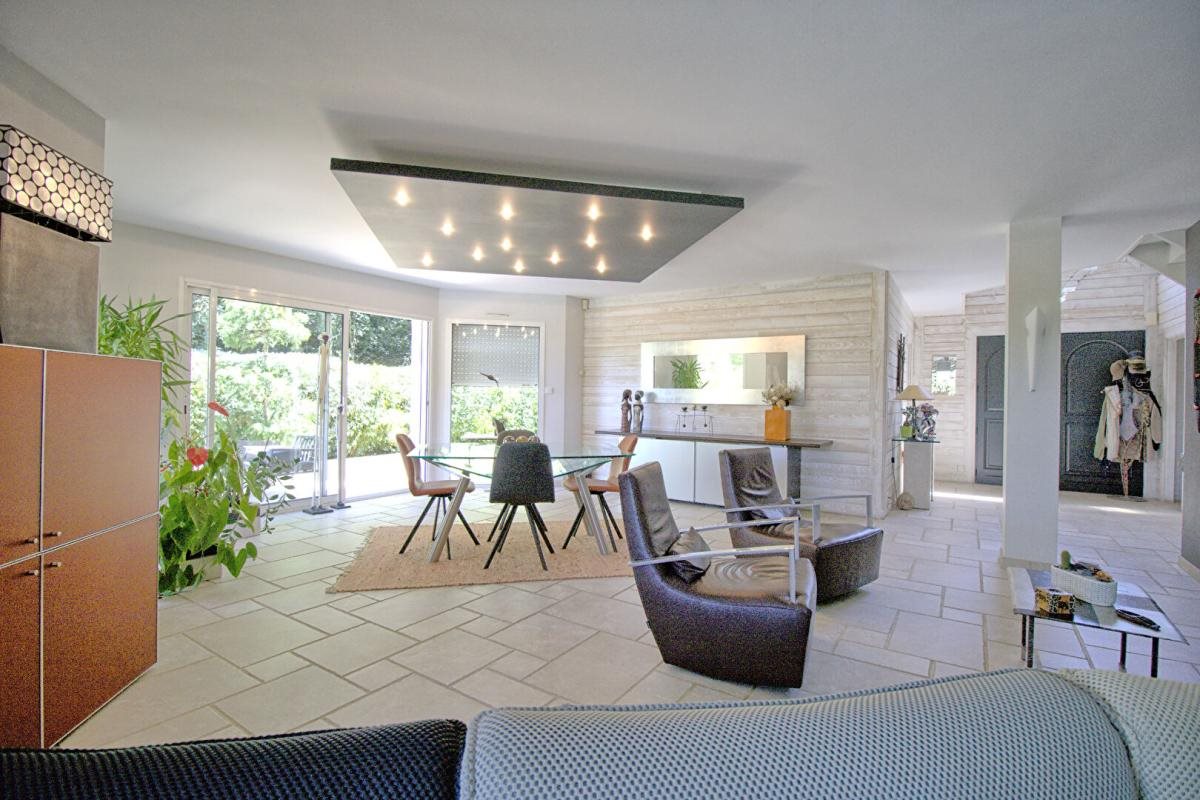 Maison à vendre, 180m², Avrillé