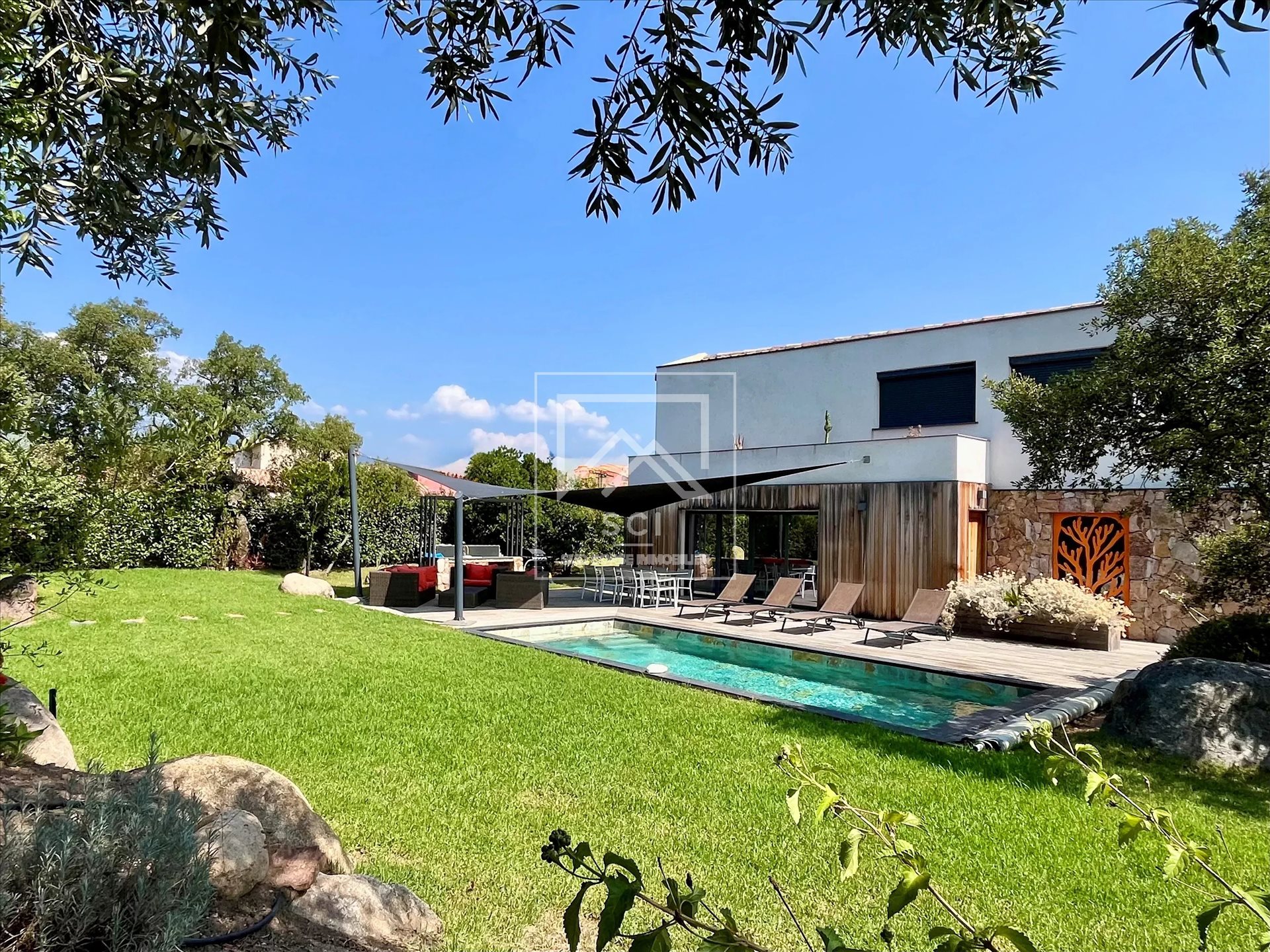 Maison à vendre, 135m², Lecci