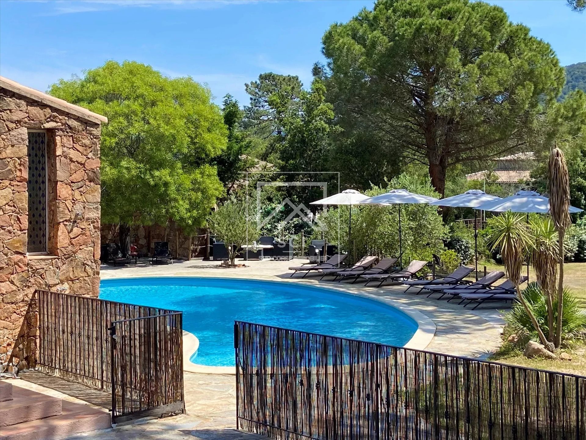 Maison à vendre, 300m², Porto-Vecchio