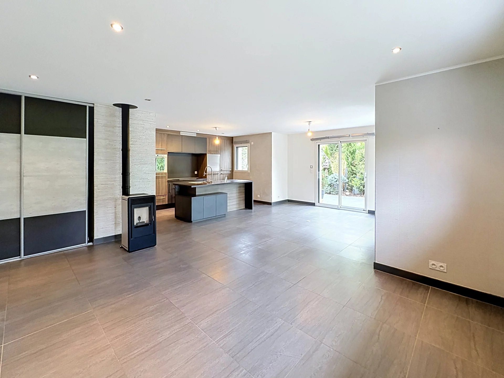 Maison à vendre, 106m², Viry
