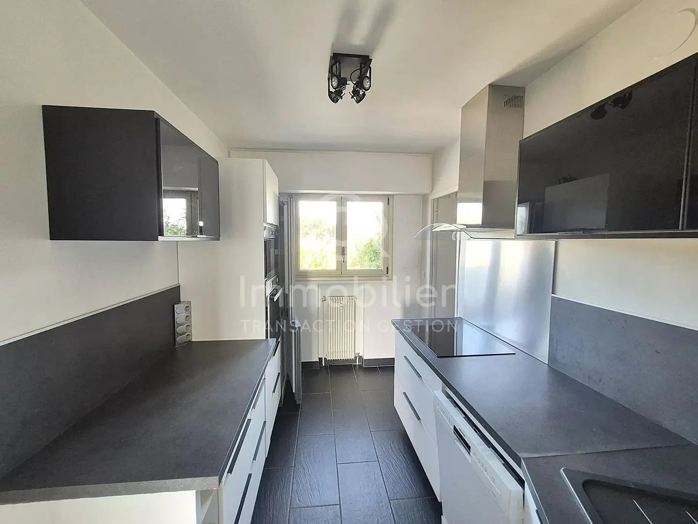 Appartement à louer, 80m², Cannes