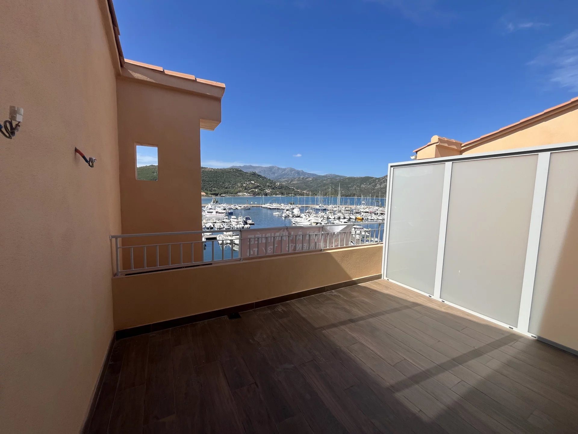 Appartement à louer, 70m², Saint-Florent