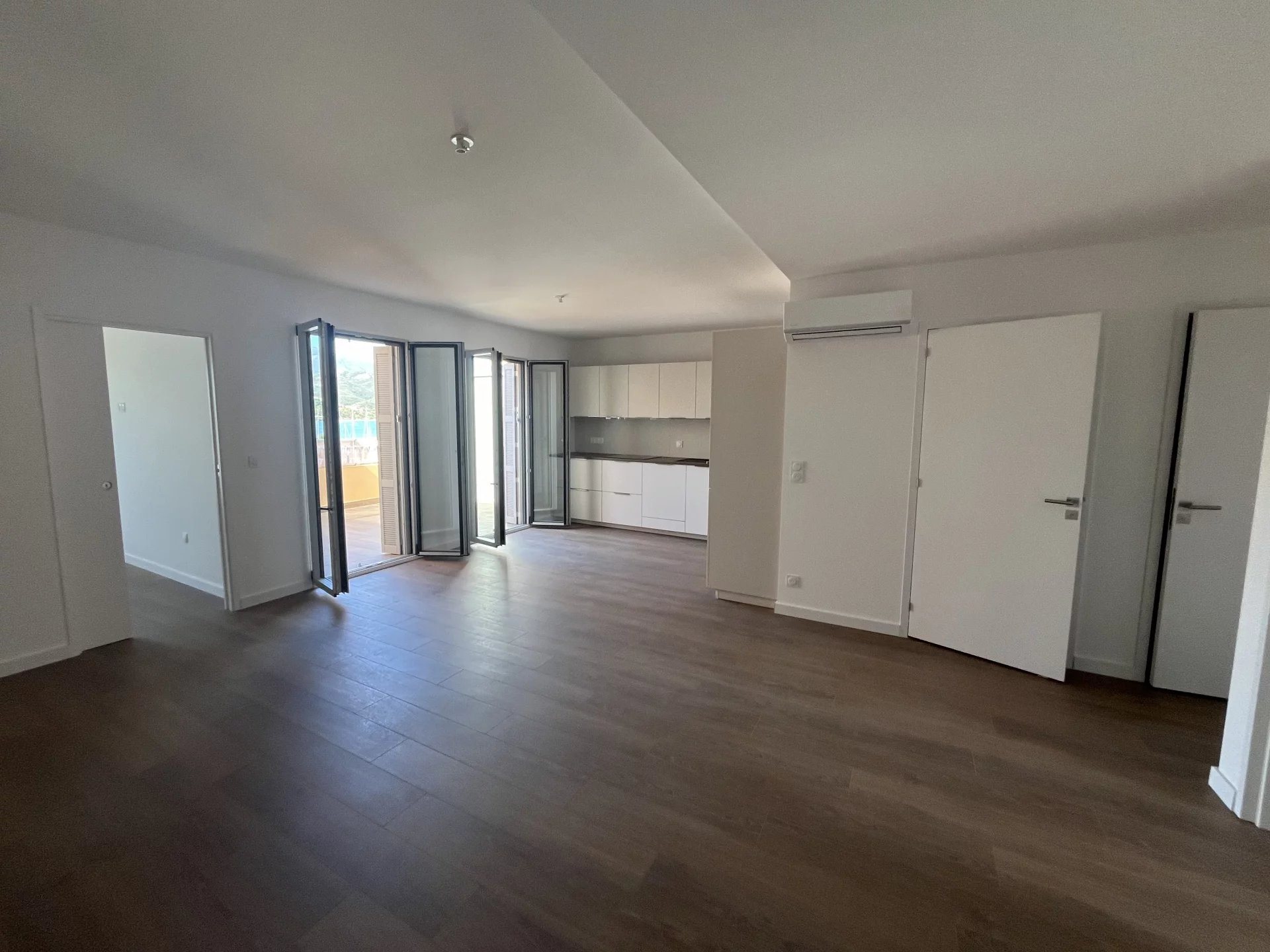 Appartement à louer, 70m², Saint-Florent
