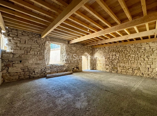 Propriété Seigneuriale Venasque
