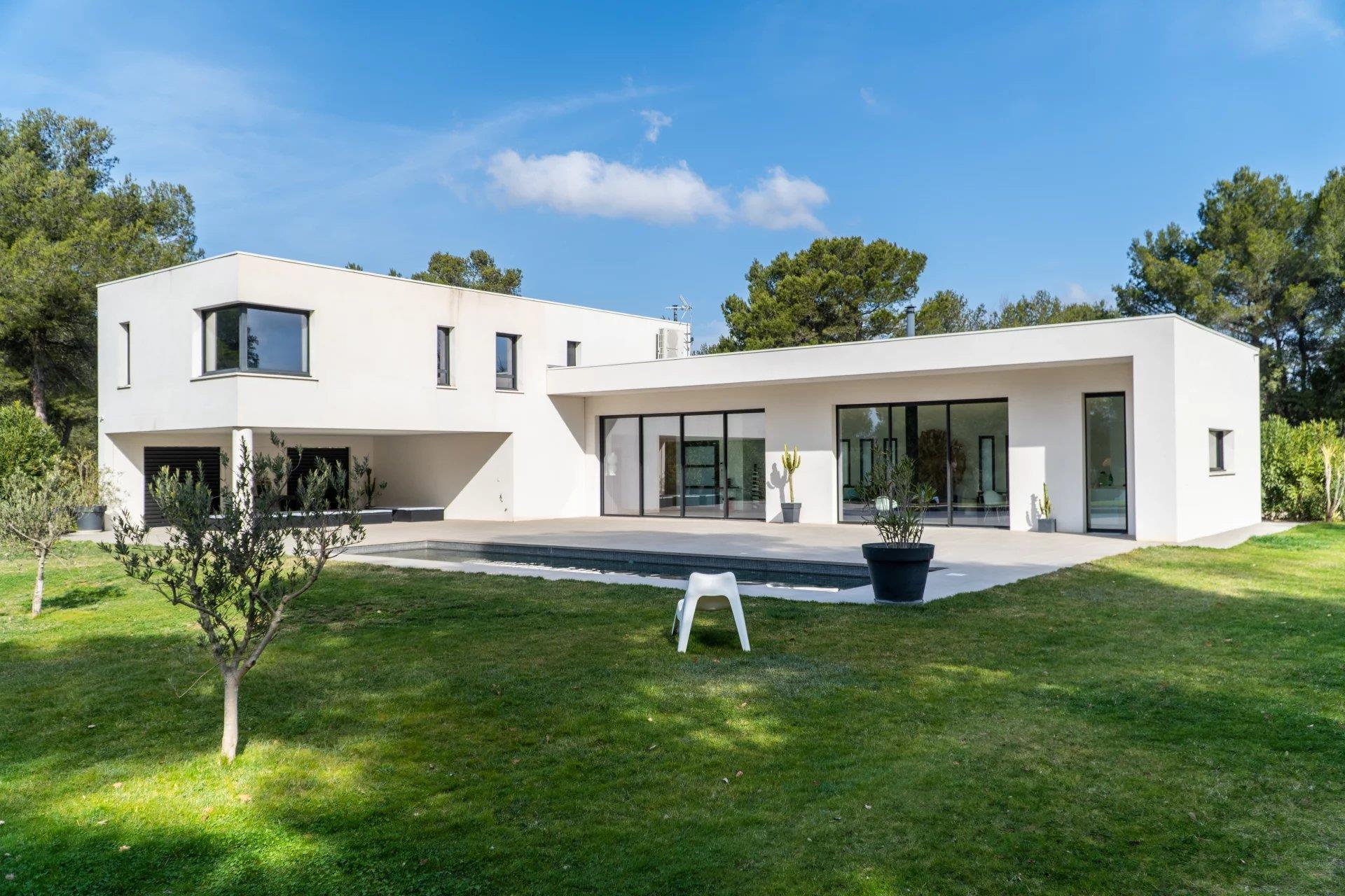 Maison à vendre, 220m², Aix-en-Provence