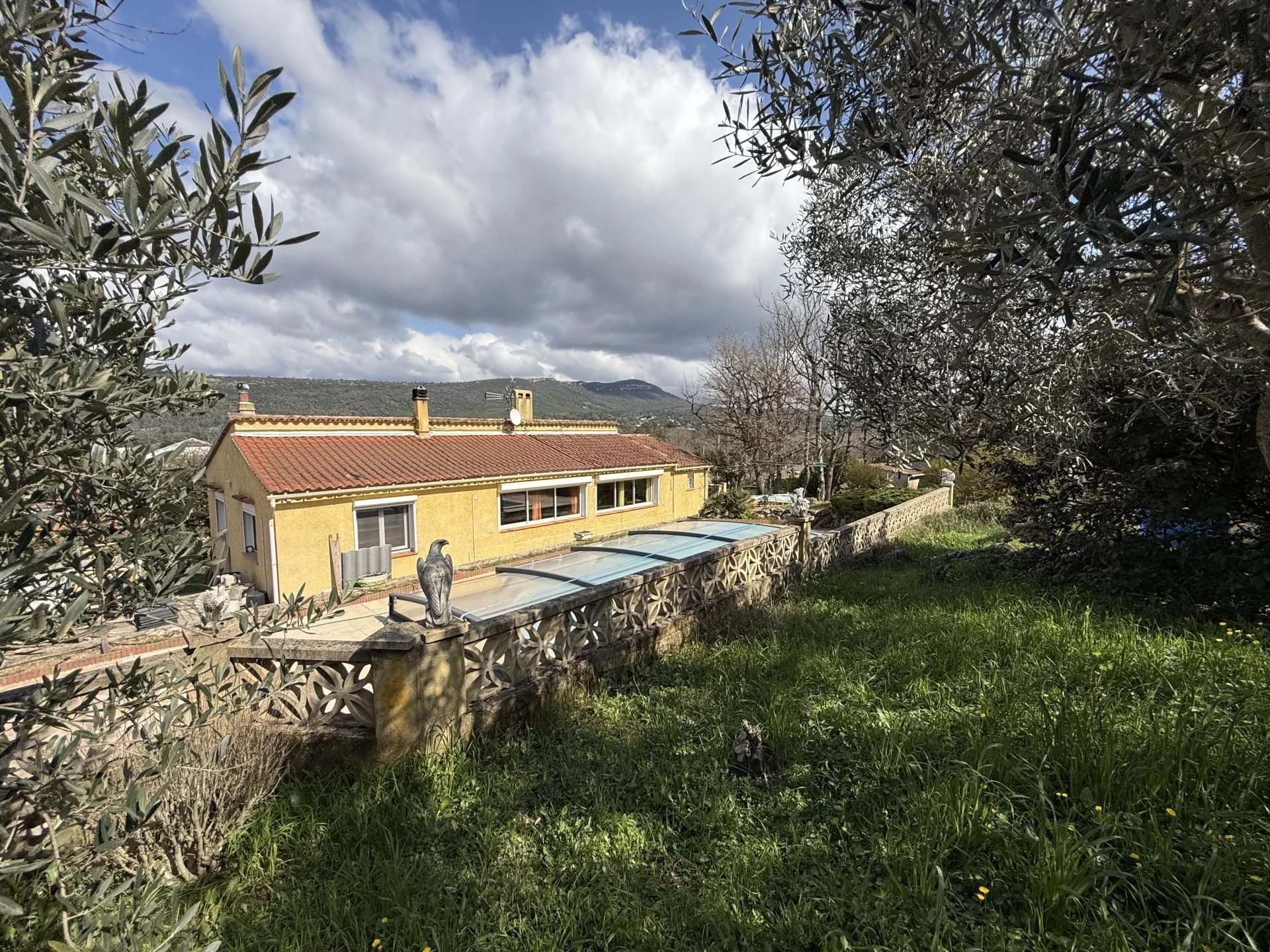 Maison à vendre, 100m², Sainte-Anastasie-sur-Issole