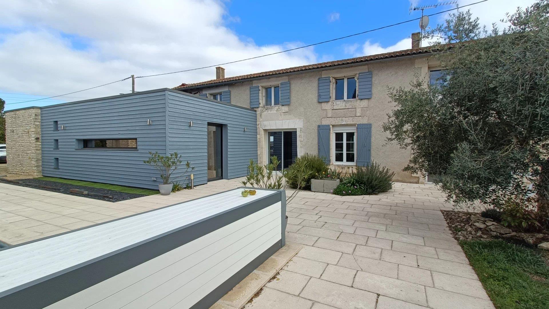 Maison à vendre, 200m², Champigny en Rochereau