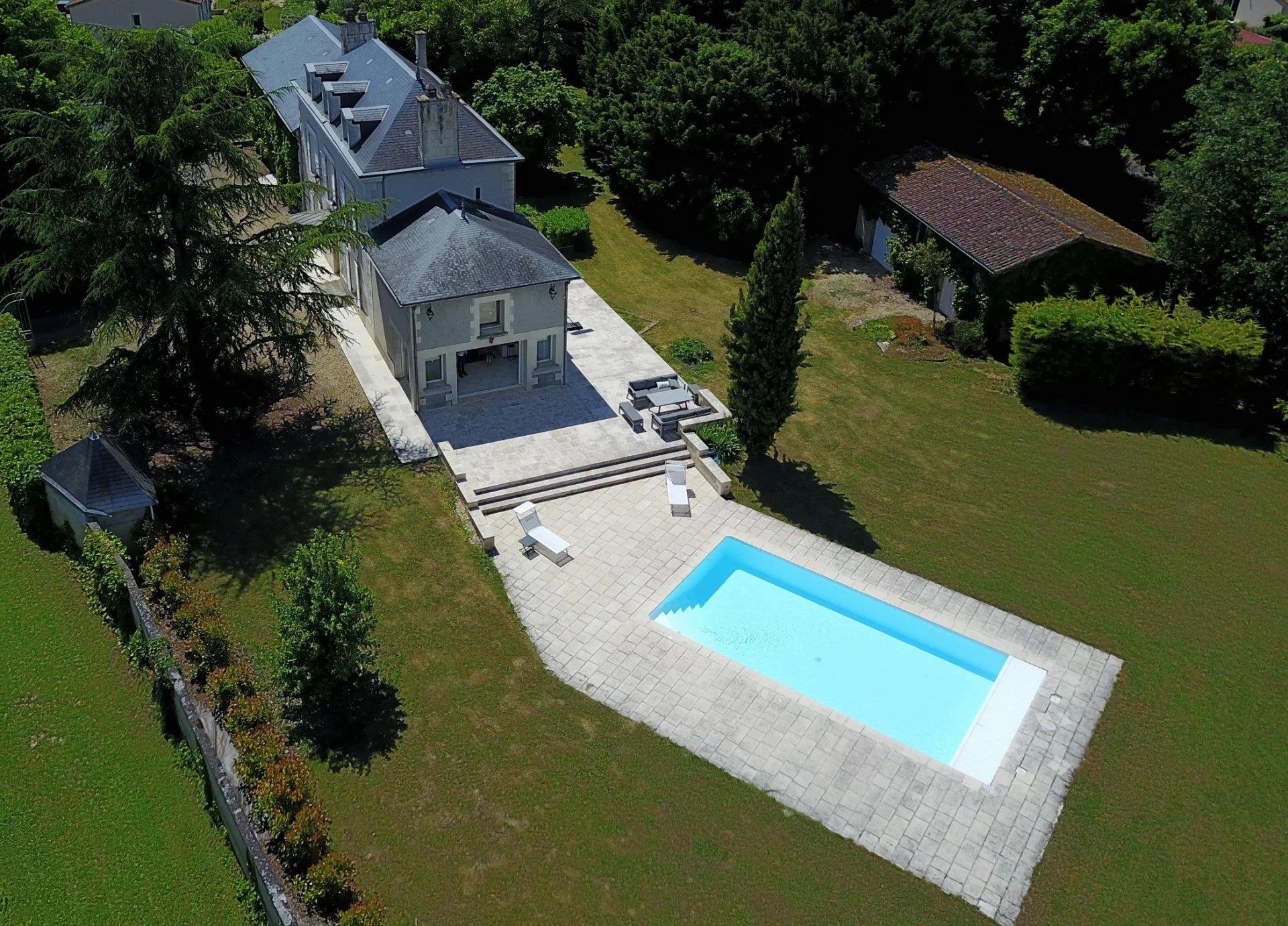 Maison à vendre, 286m², Avanton