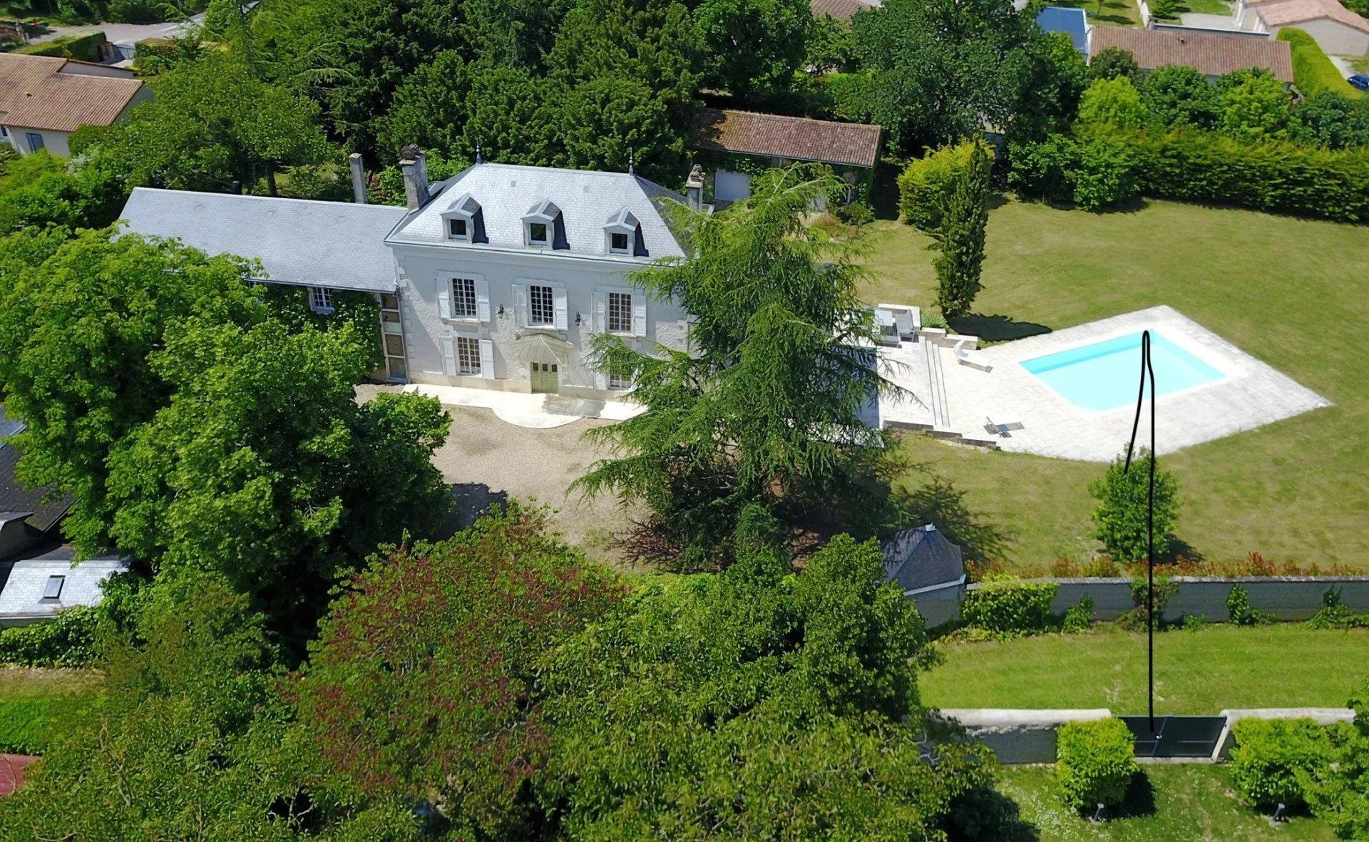 Maison à vendre, 286m², Avanton