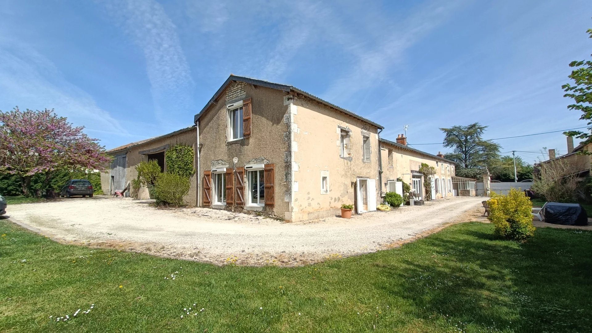 Maison à vendre, 376m², Champigny en Rochereau