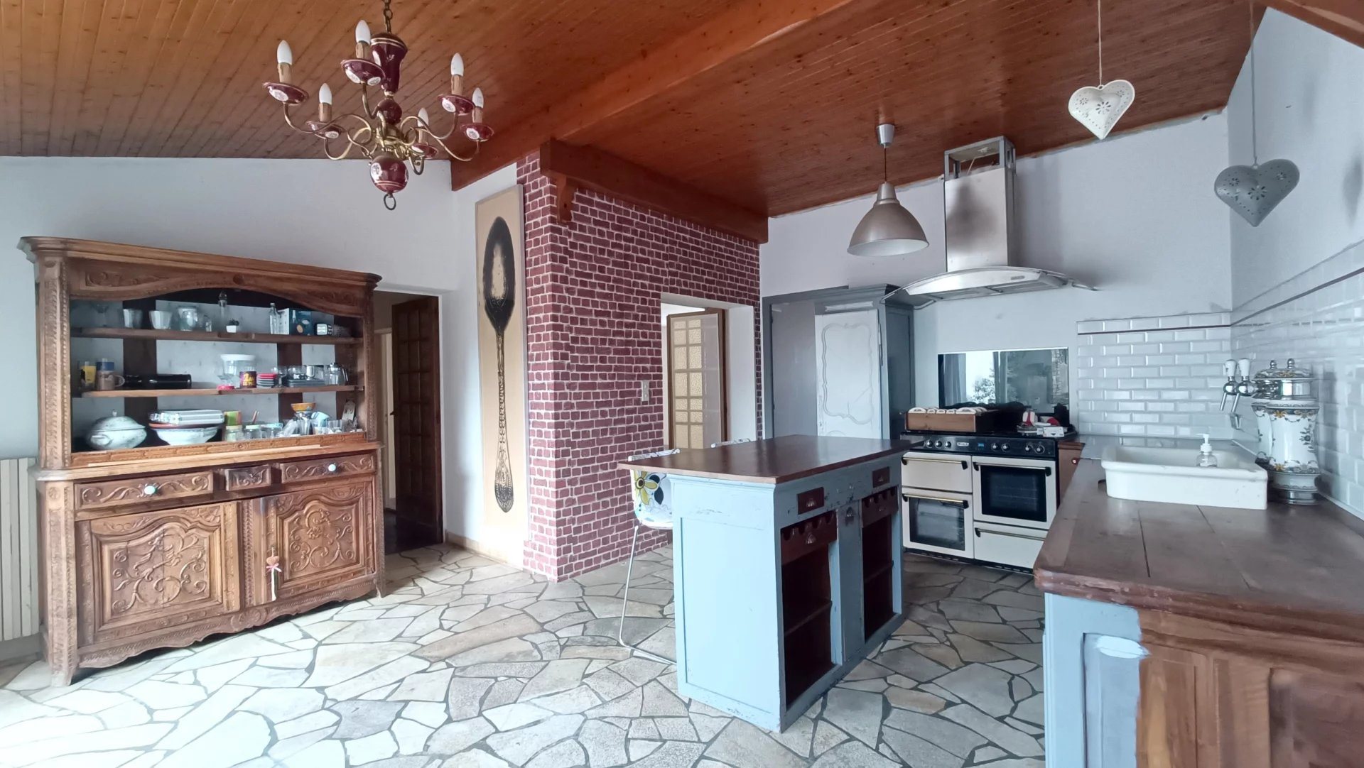 Maison à vendre, 216m², Neuville-de-Poitou