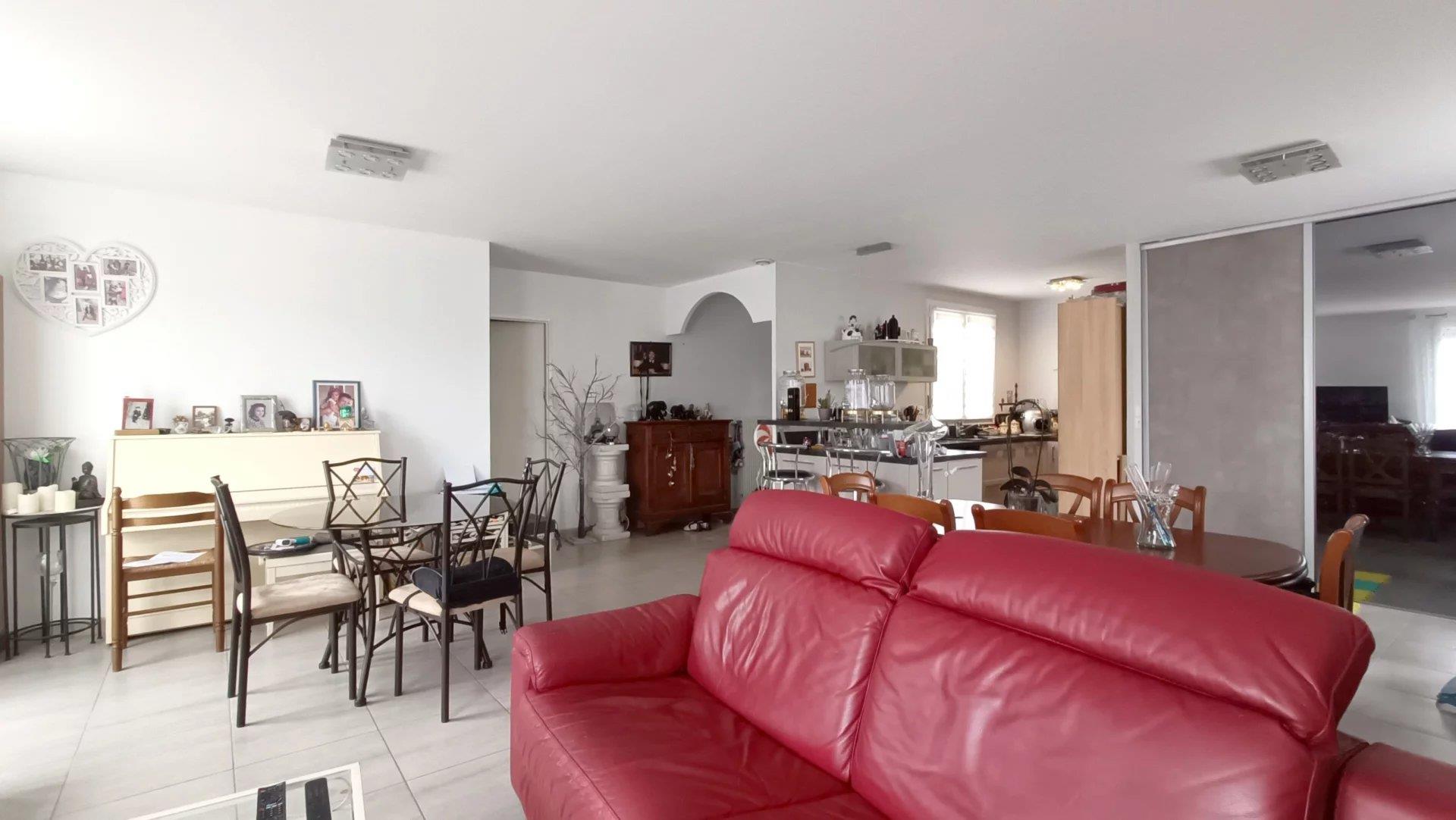 Maison à vendre, 103m², Buxerolles