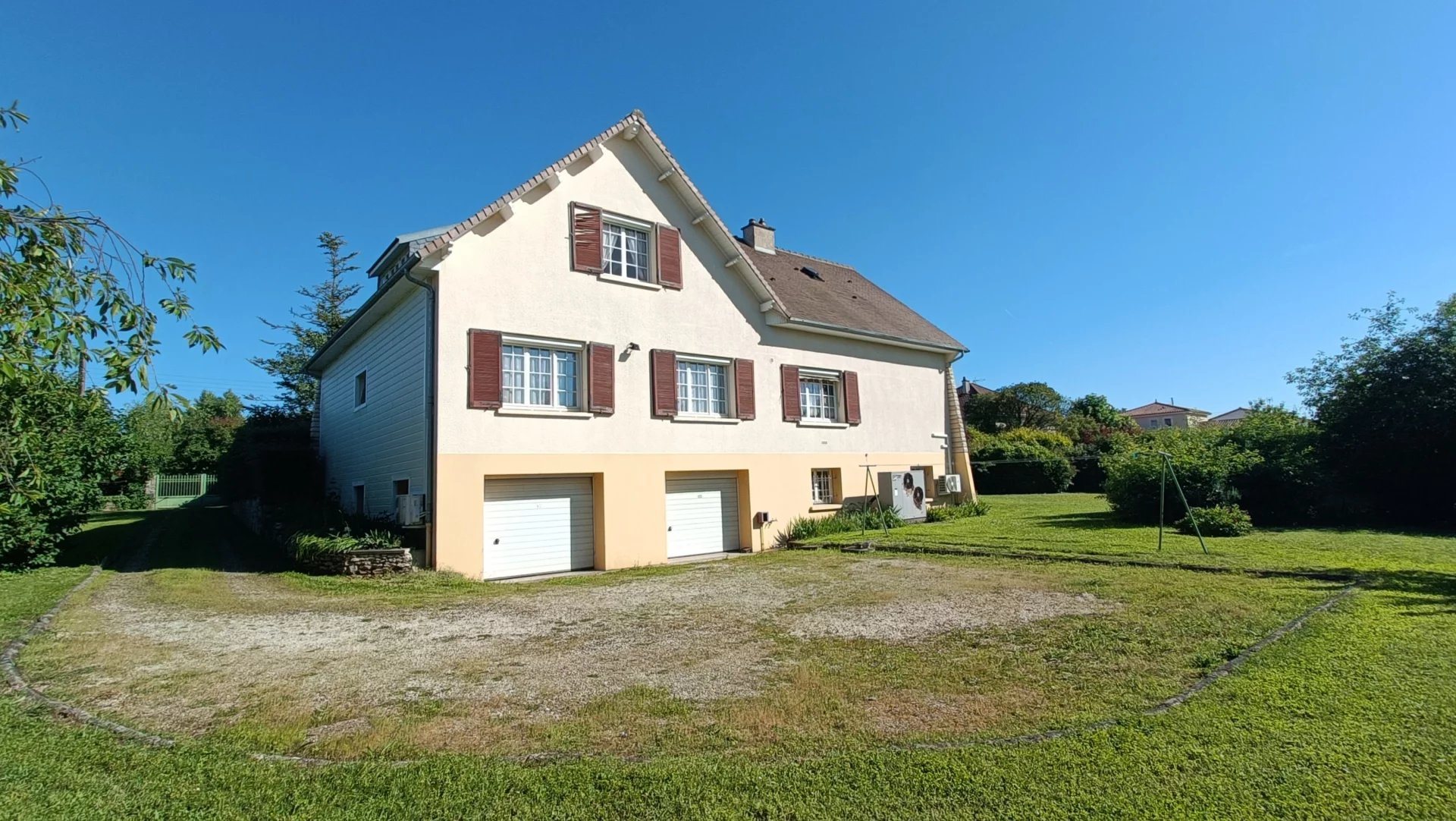 Maison à vendre, 240m², Neuville-de-Poitou