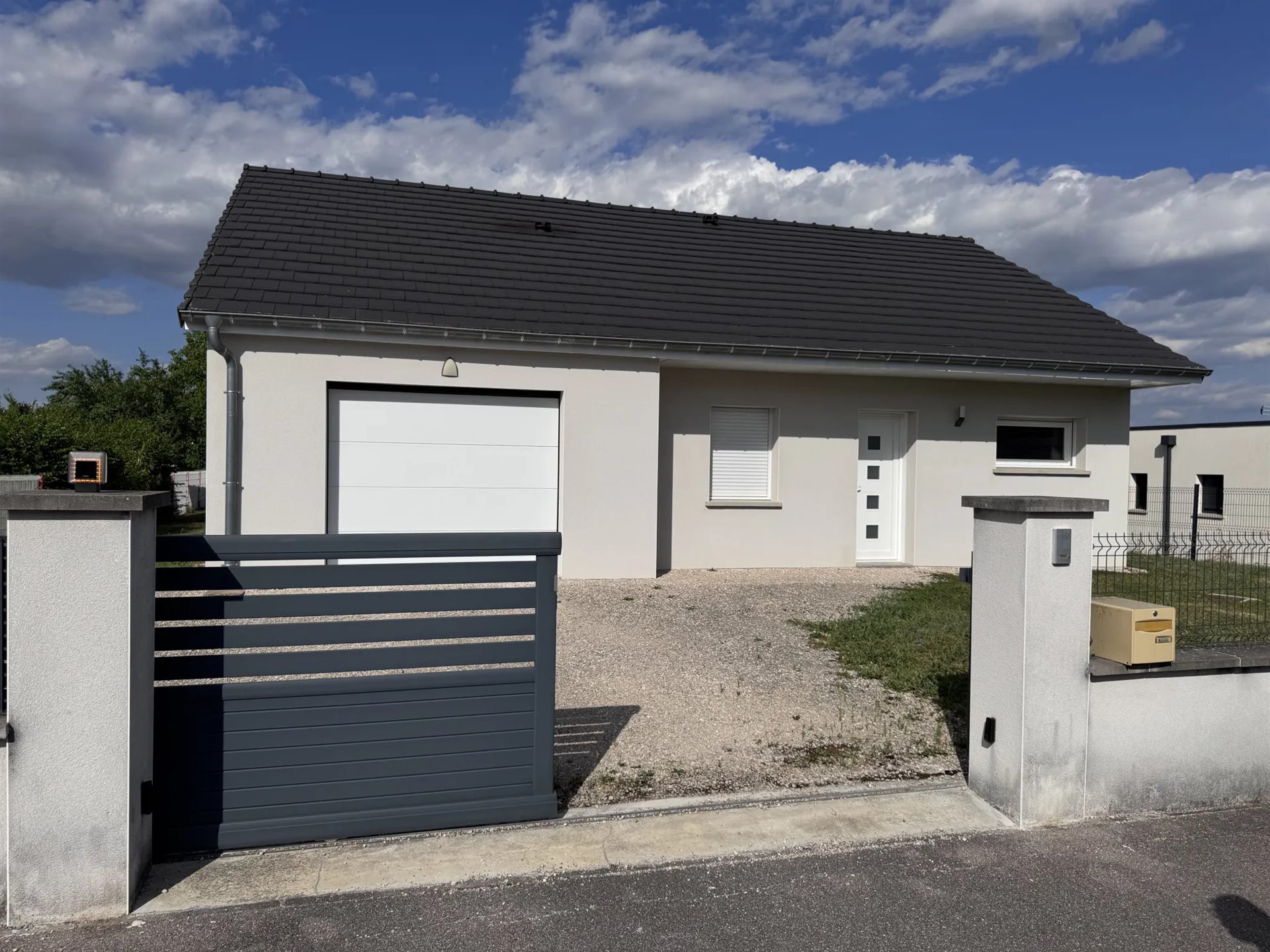 Maison à vendre, 77m², Charmes