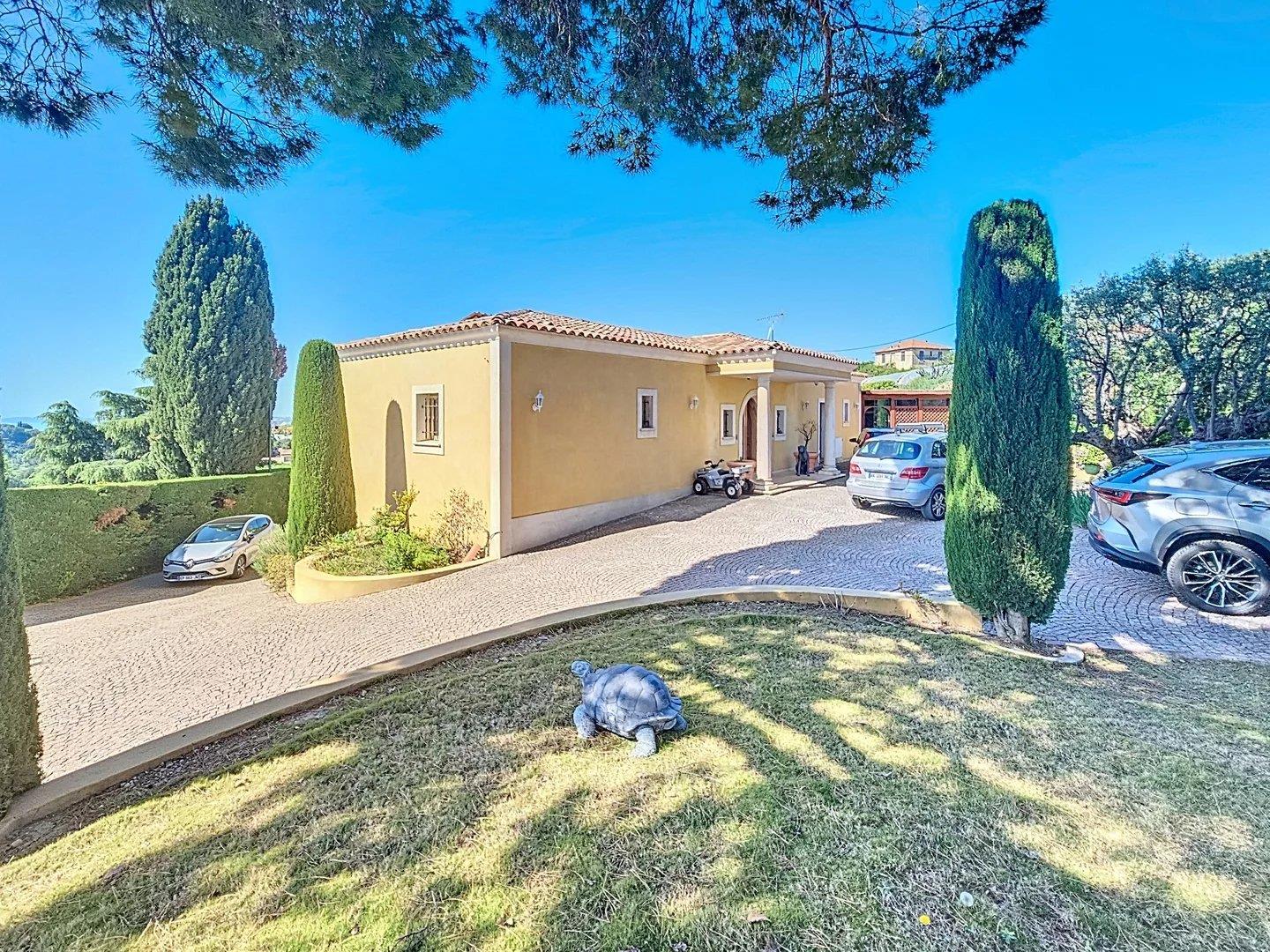 Maison à vendre, 273m², Cagnes-sur-Mer