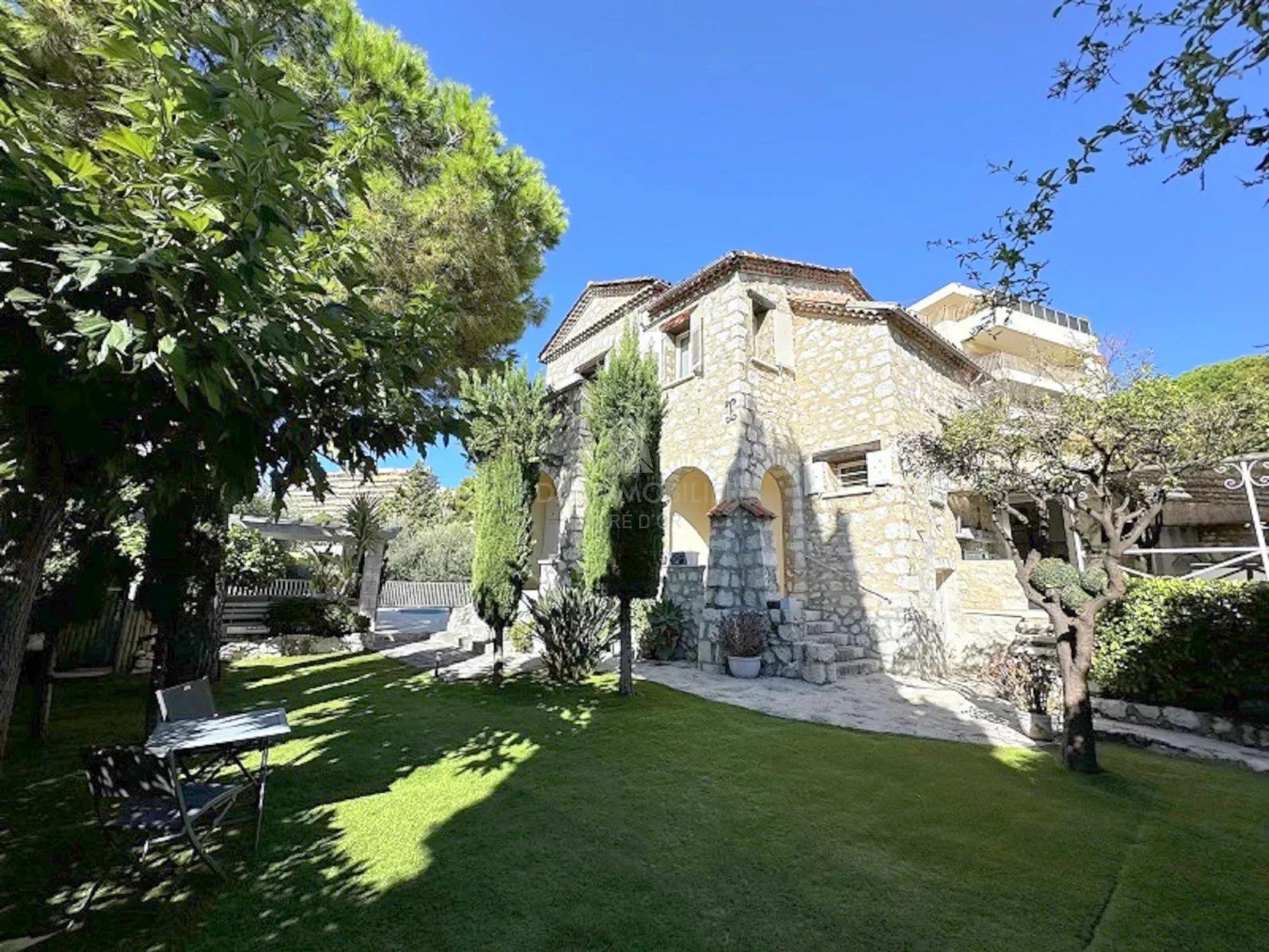 Maison à vendre, 183m², Nice
