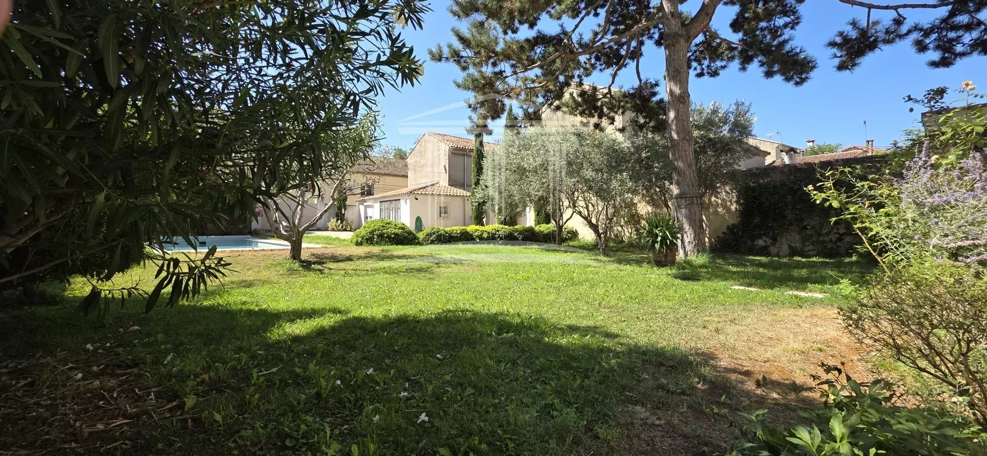 Maison à vendre, 180m², Sorgues