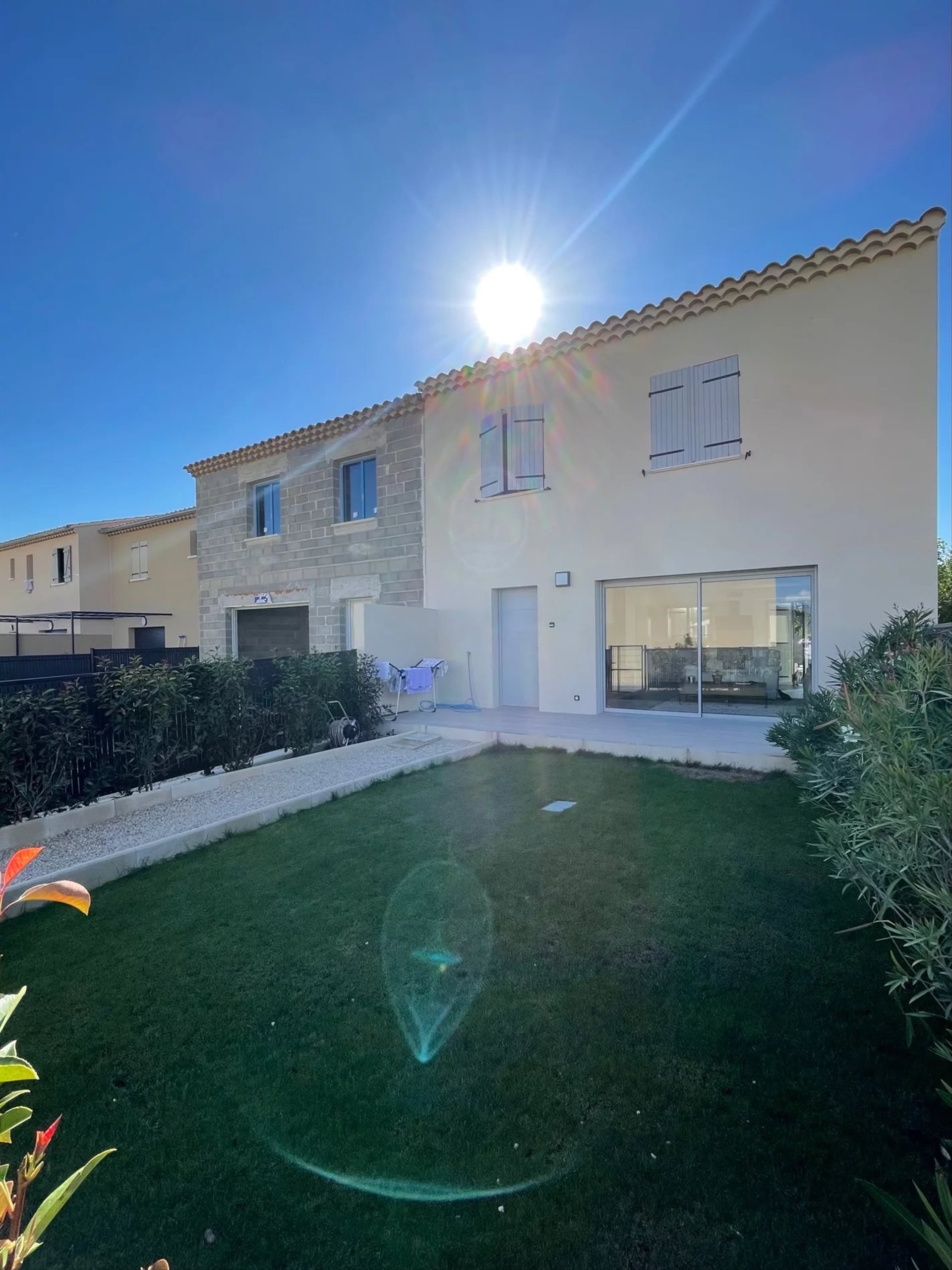 Maison à louer, 94m², Caromb