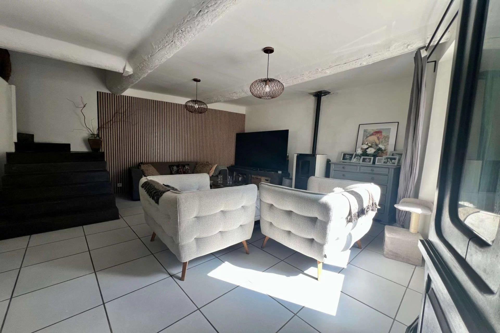 Maison à vendre, 150m², Pourcieux