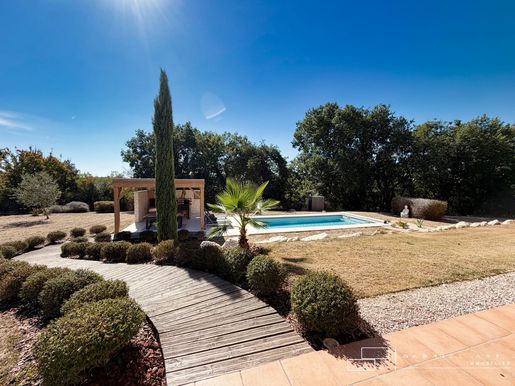 Maison 7 pièces 216 m² · à Aubiet · 216 m² · 459 000 €