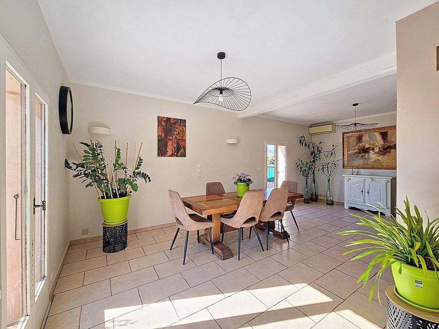 Maison à vendre, 115m², Saint-Laurent-du-Var