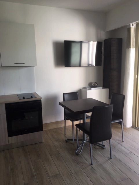 Appartement à louer, 28m², Saint-Laurent-du-Var