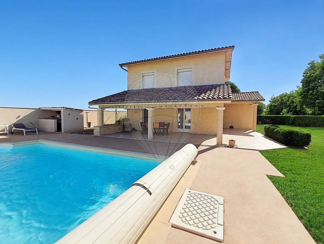 Maison à vendre, 140m², Taponas