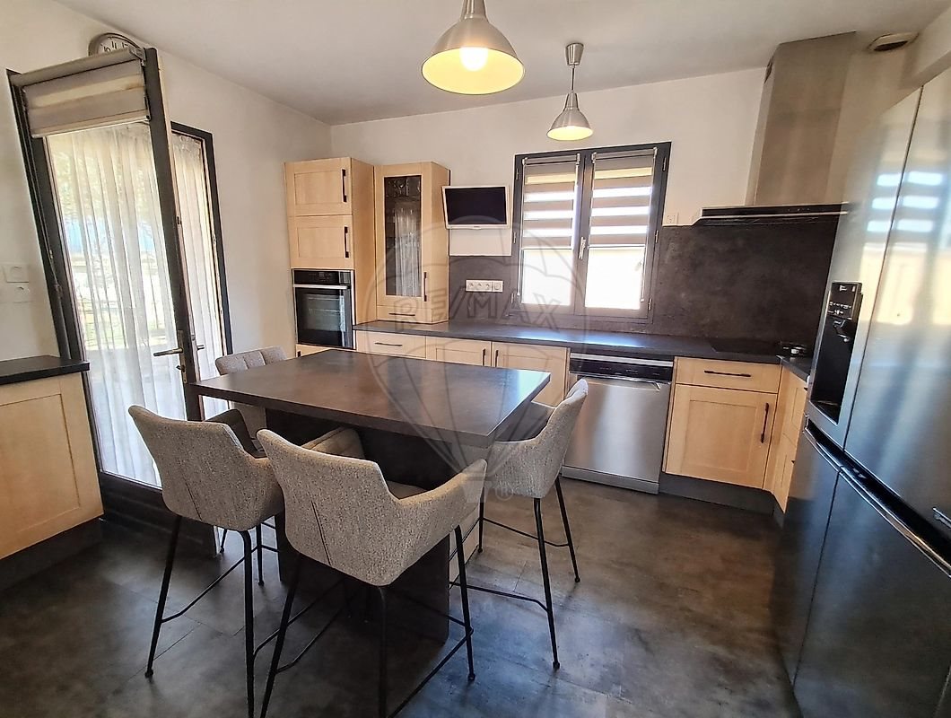 Maison à vendre, 140m², Taponas