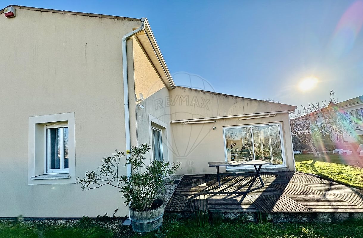 Maison à vendre, 127m², Saintes