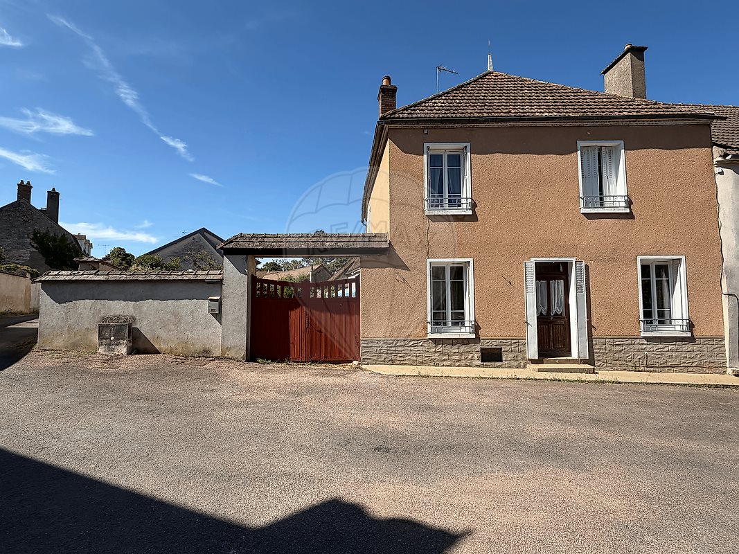 Maison à vendre, 127m², Saint-Vérain