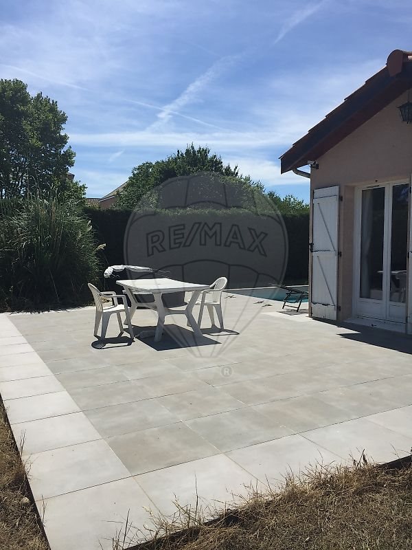 Maison à louer, 88m², Chaleins