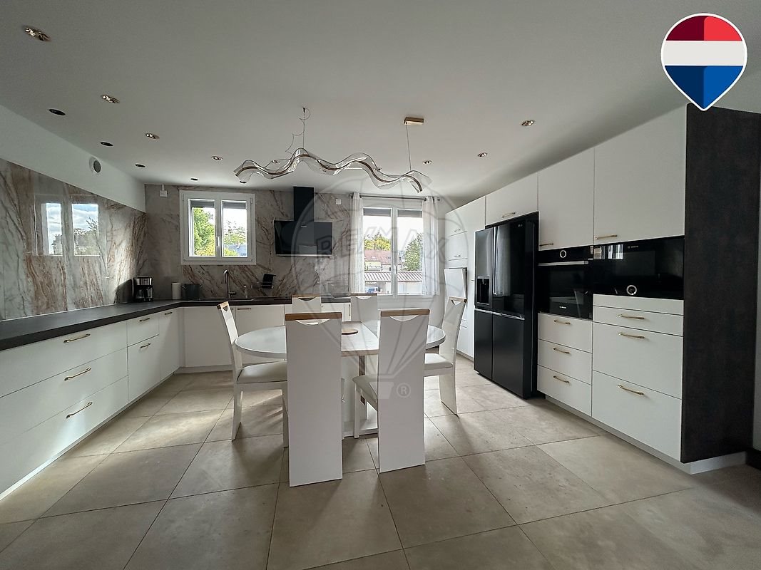 Maison à vendre, 177m², Bourges
