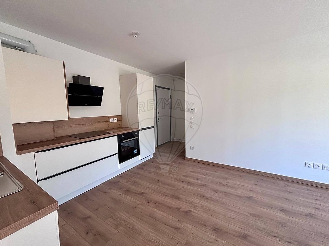 Appartement à louer, 40m², Manom