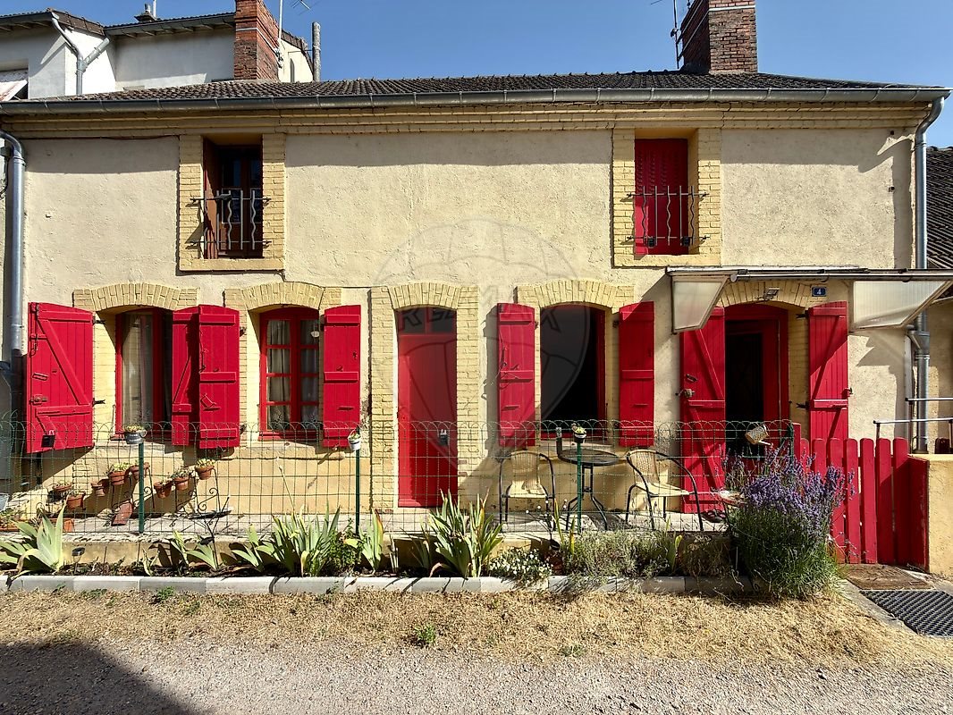 Maison à vendre, 115m², Saint-Léger-des-Vignes