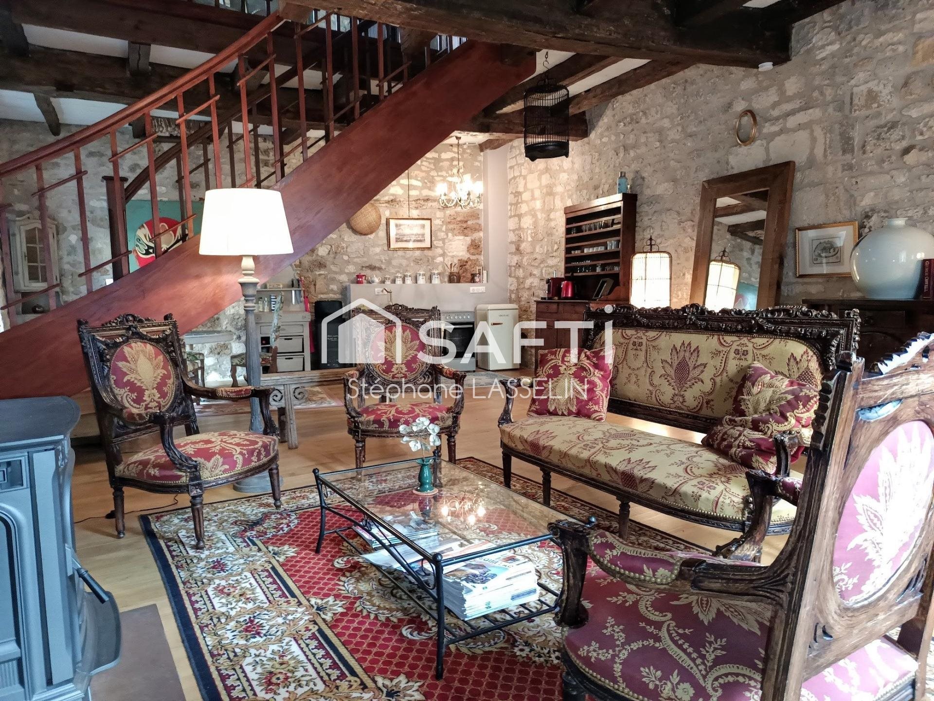 Maison à vendre, 380m², Souillac