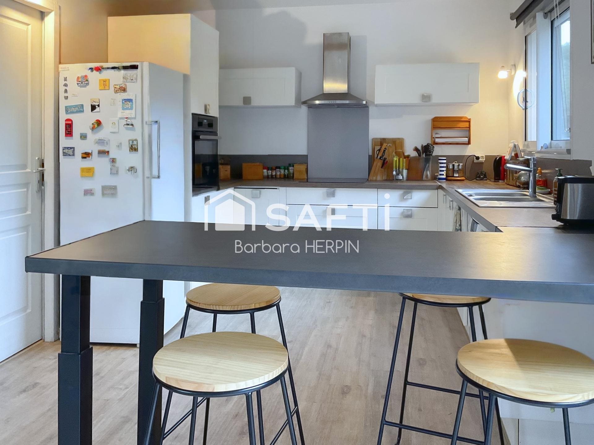 Maison à vendre, 117m², Mios