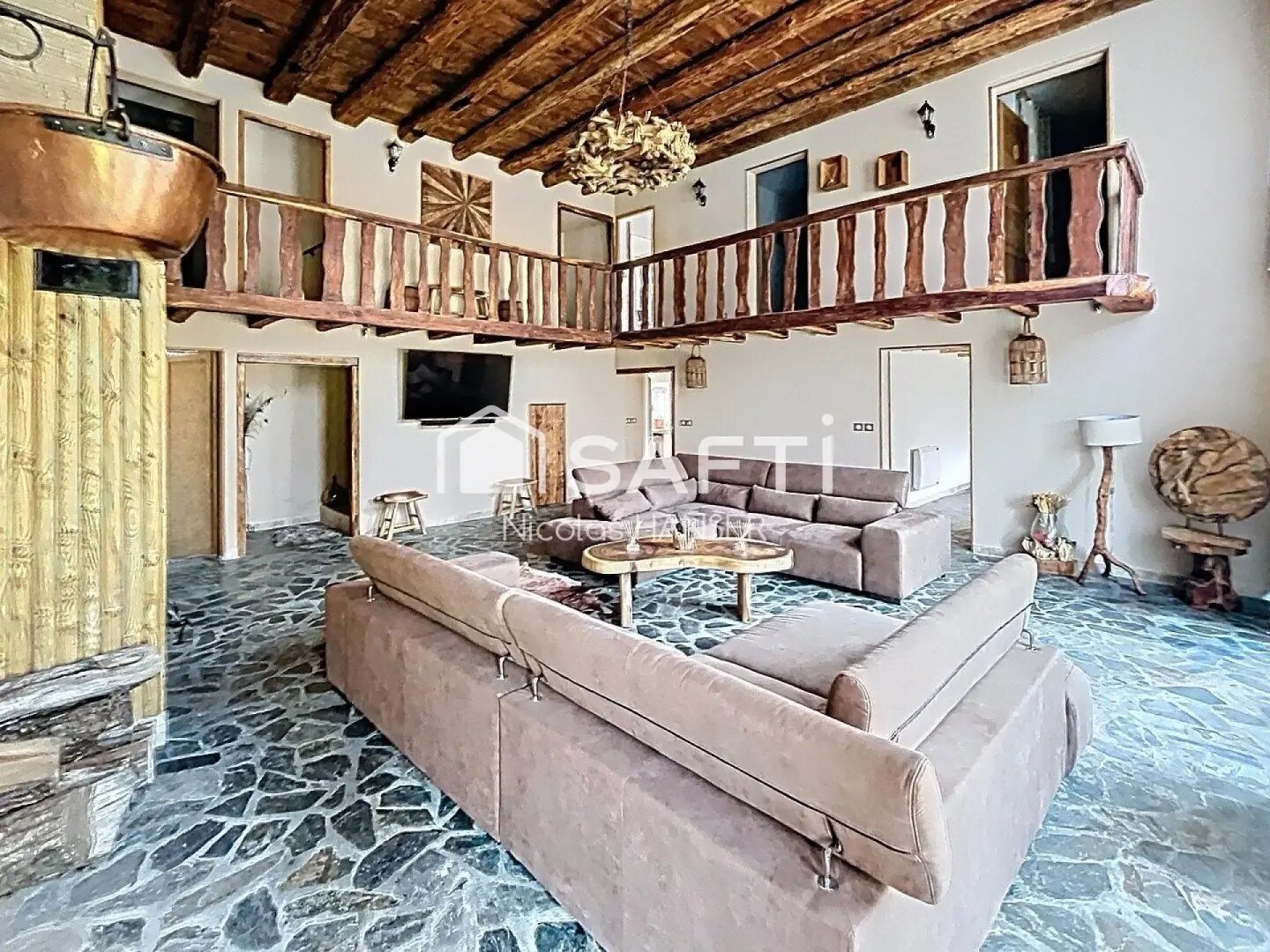Maison à vendre, 717m², Le Pompidou