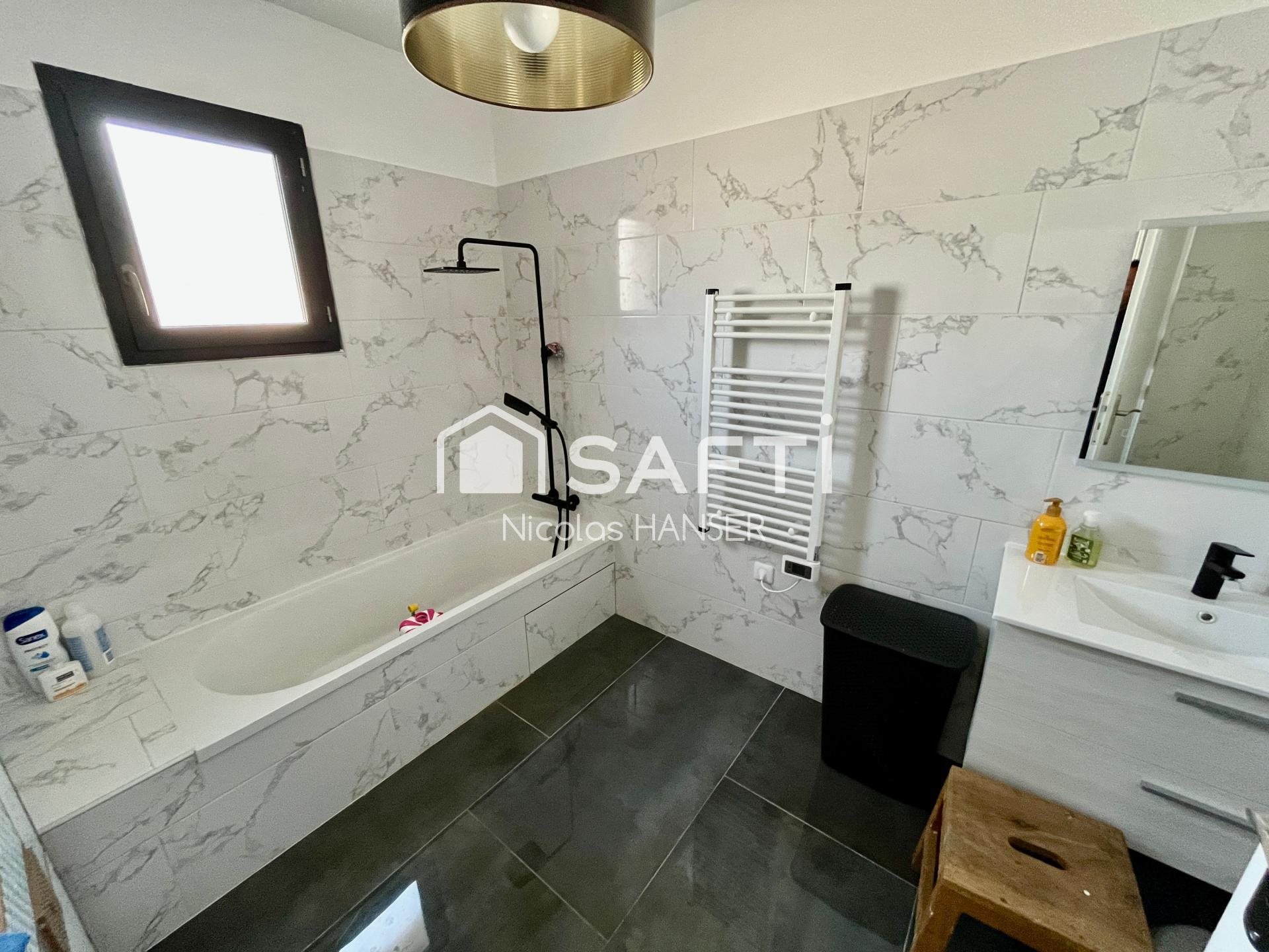 Maison à vendre, 110m², Saint-Martin-de-Valgalgues