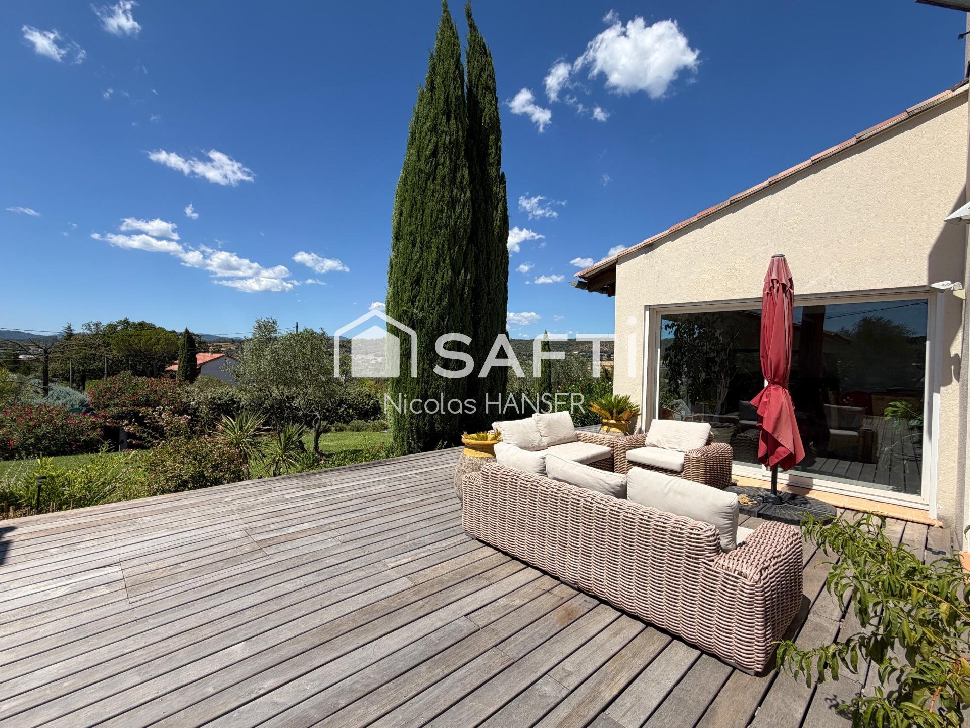 Maison à vendre, 173m², Saint-Privat-des-Vieux