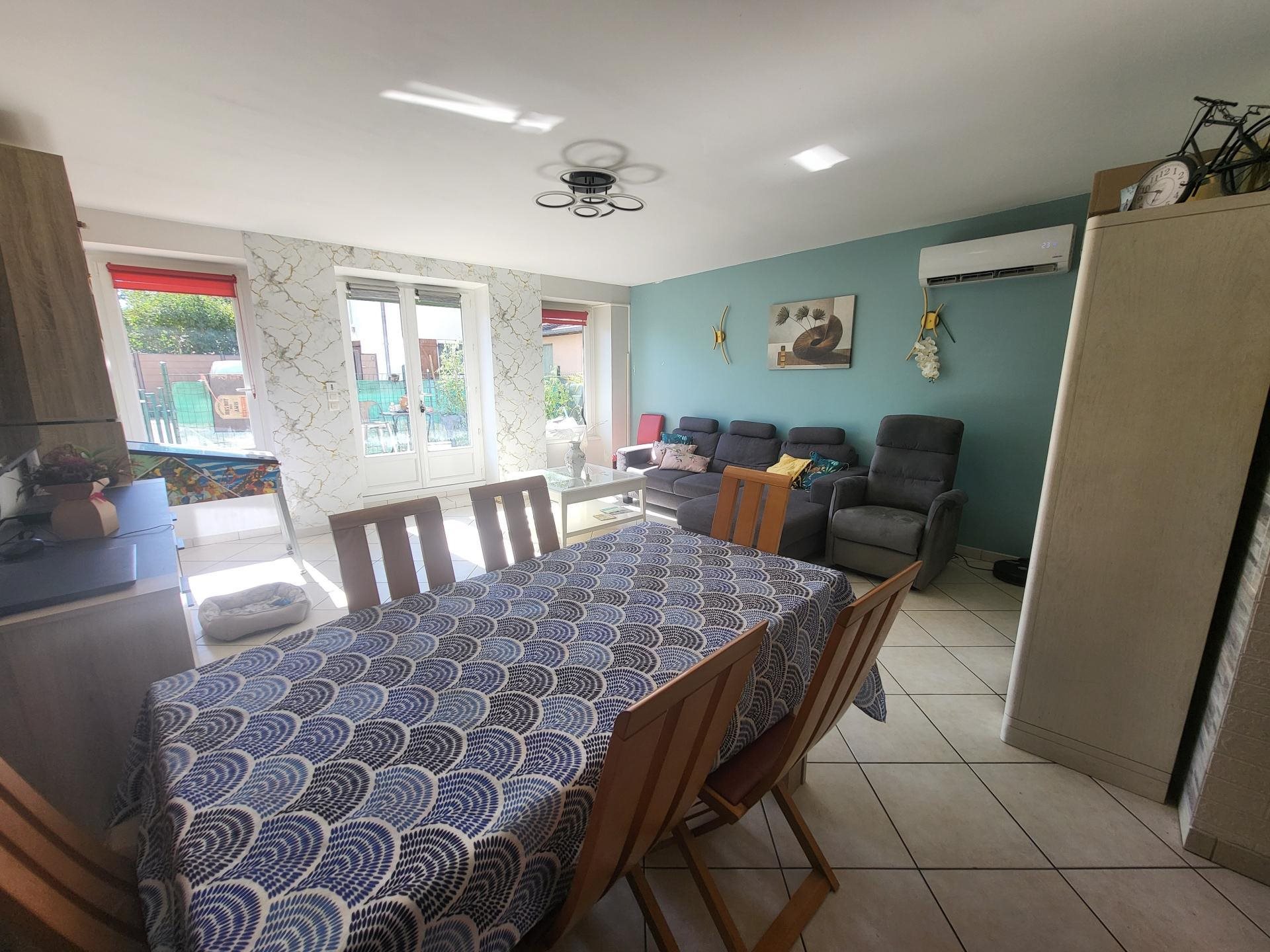 Appartement à vendre, 69m², Pont-de-Veyle