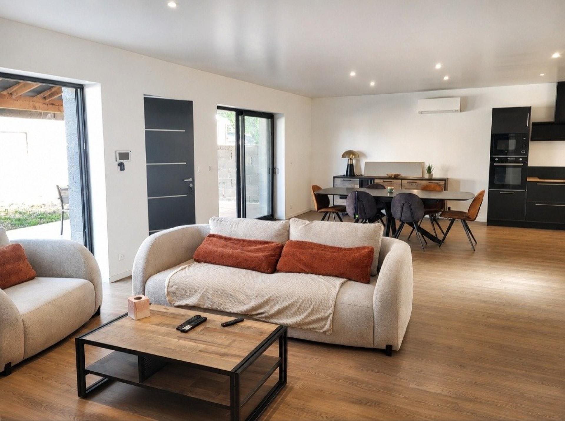 Maison à vendre, 107m², Manziat