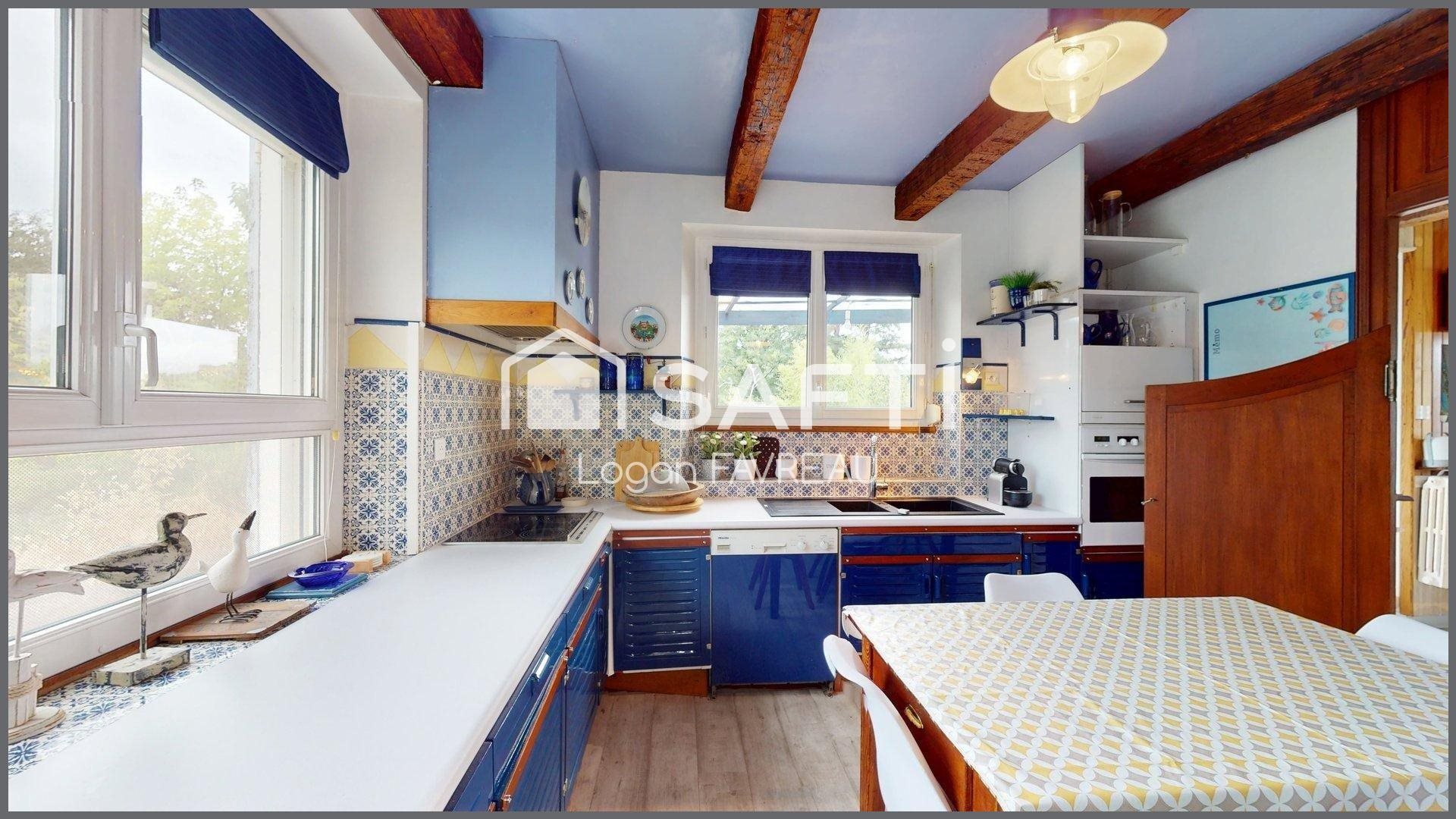 Maison à vendre, 170m², Bretenoux