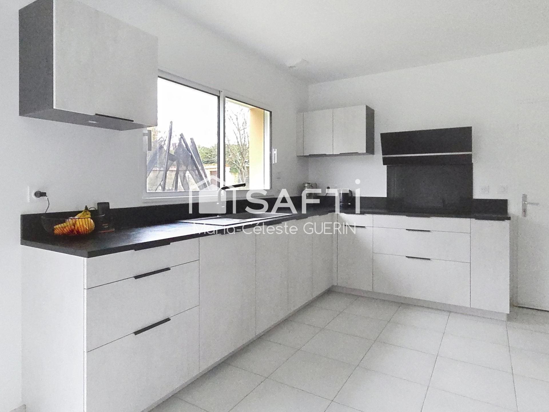 Maison à vendre, 109m², Jambville