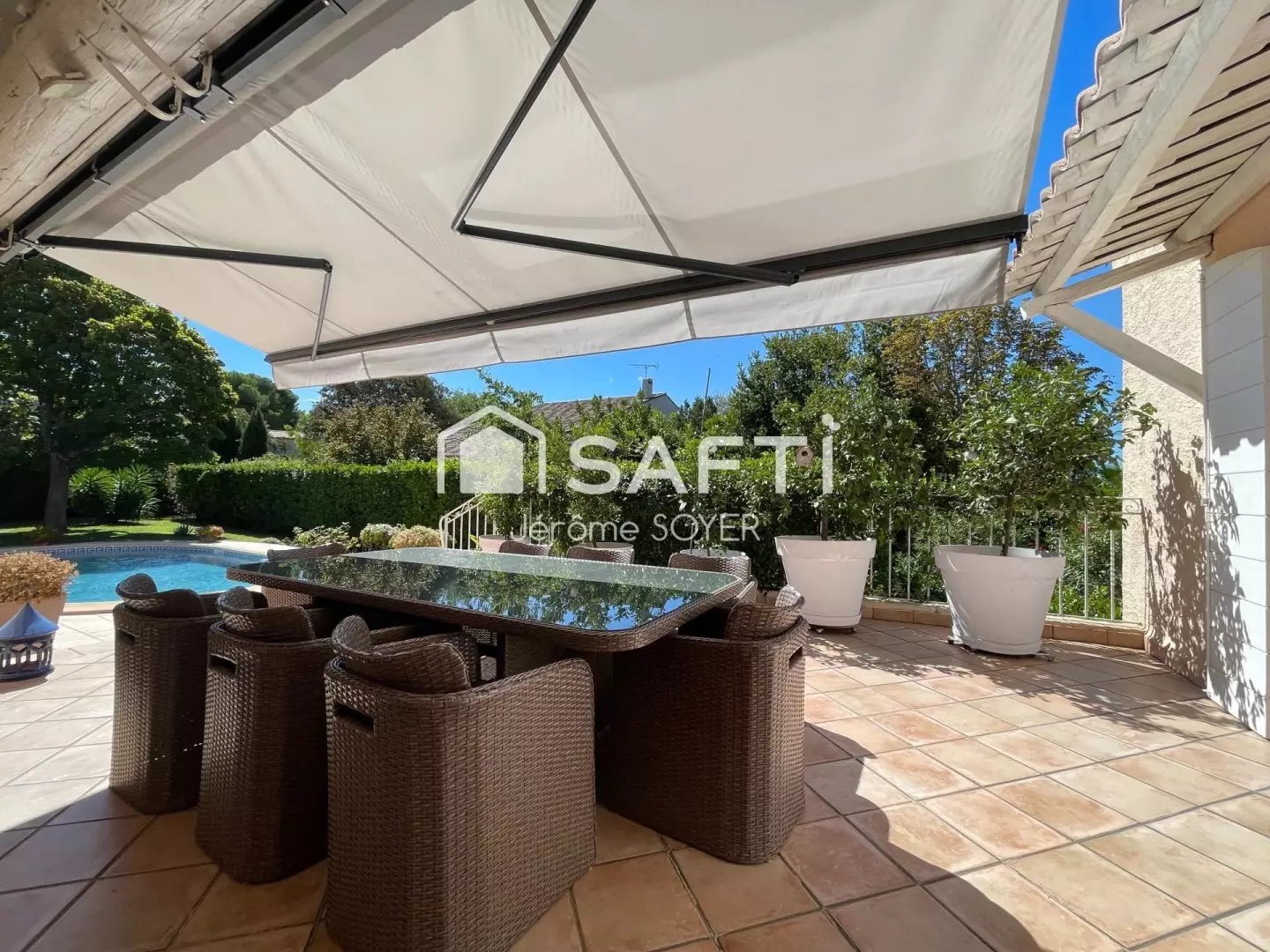 Maison à vendre, 190m², Saint-Mitre-les-Remparts