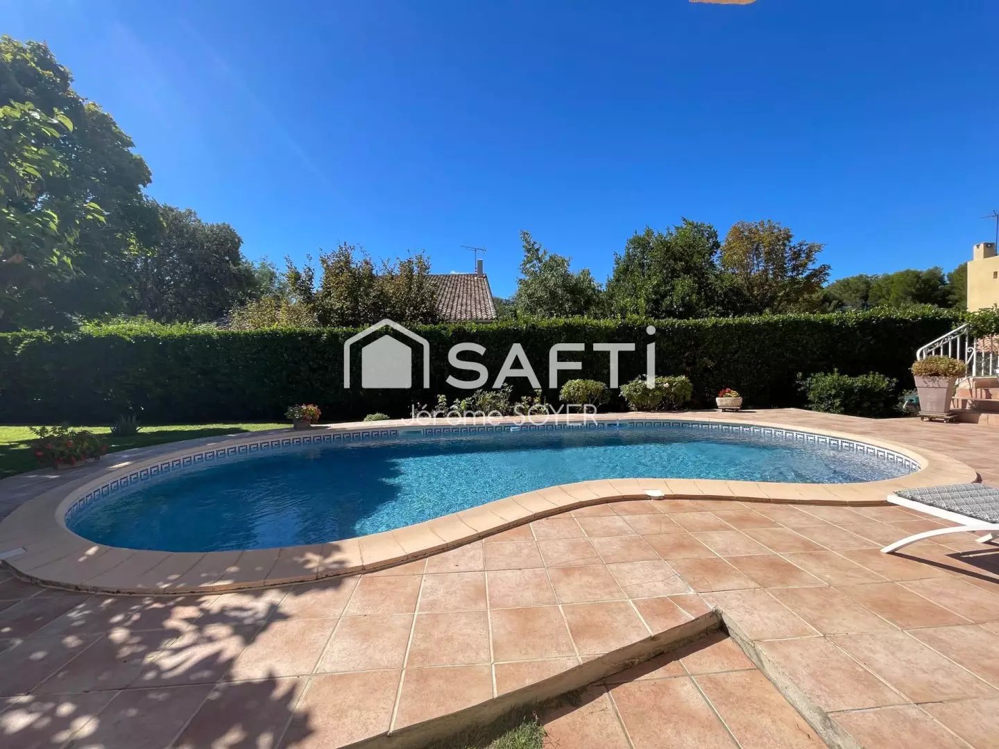 Maison à vendre, 190m², Saint-Mitre-les-Remparts