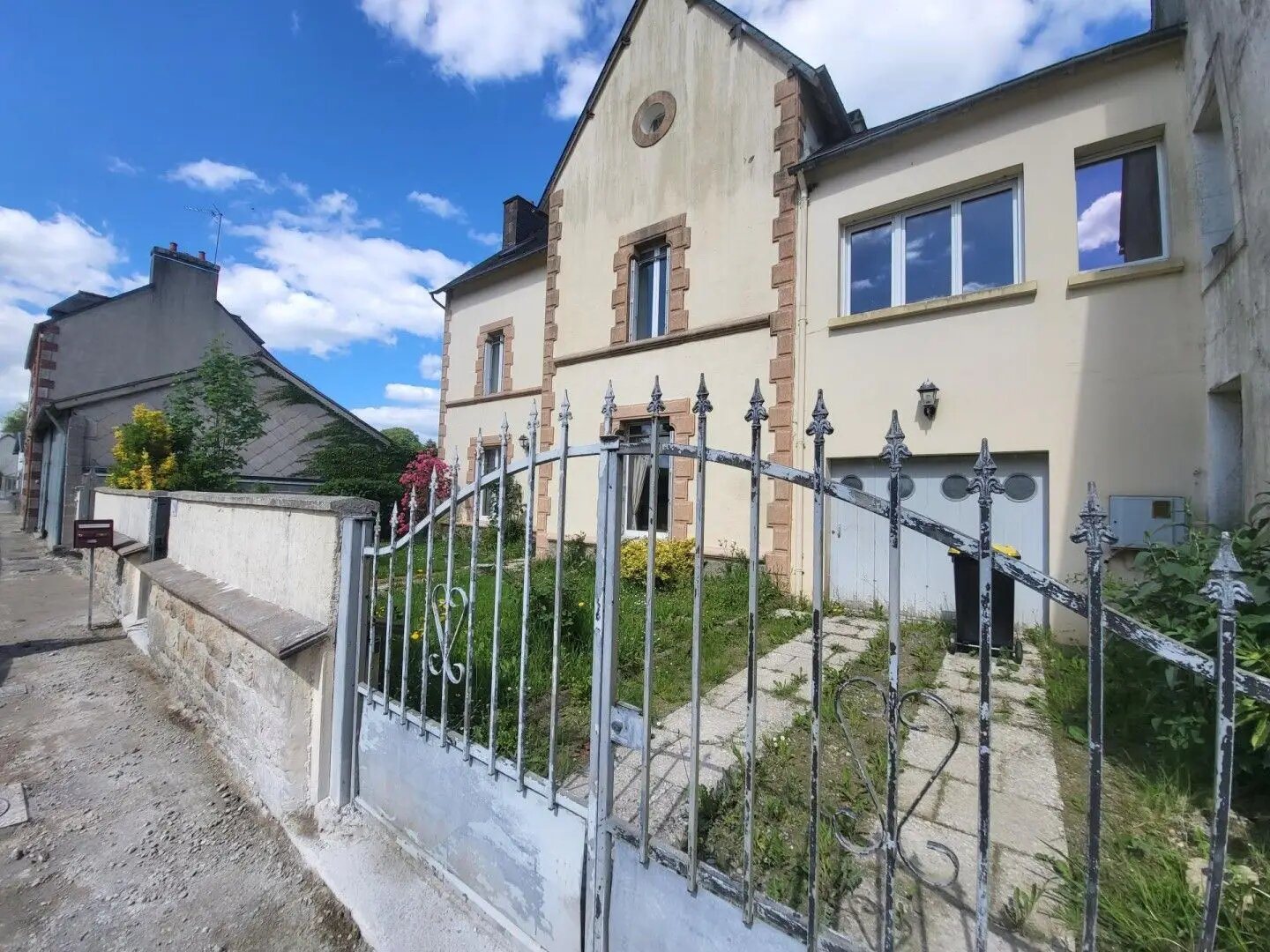 Maison à vendre, 270m², Rostrenen