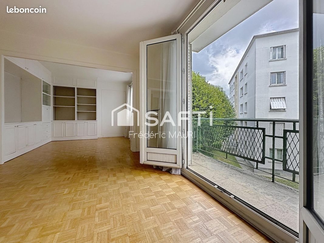 Appartement à louer, 85m², Garches