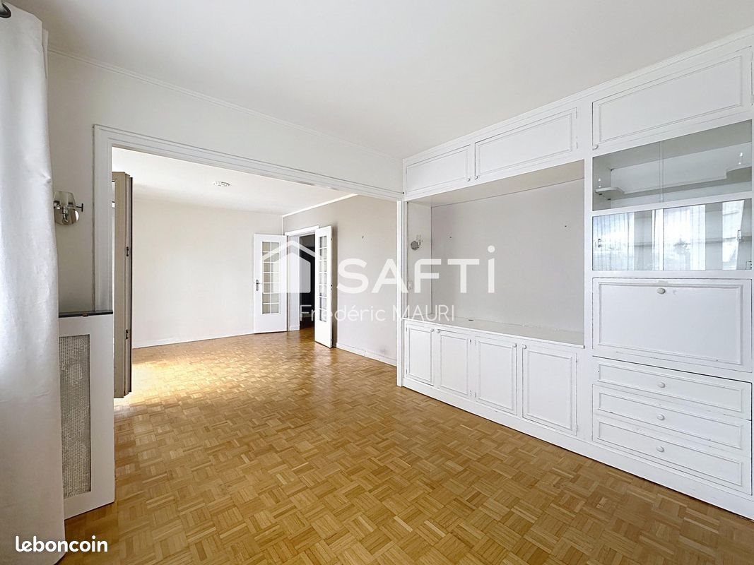 Appartement à louer, 85m², Garches
