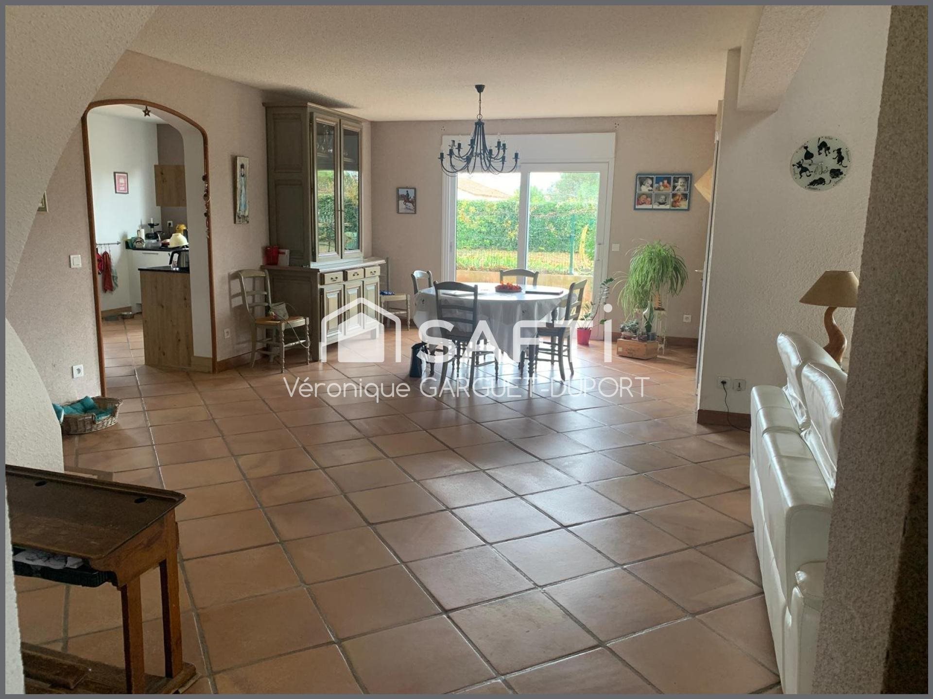 Maison à vendre, 218m², Coursan