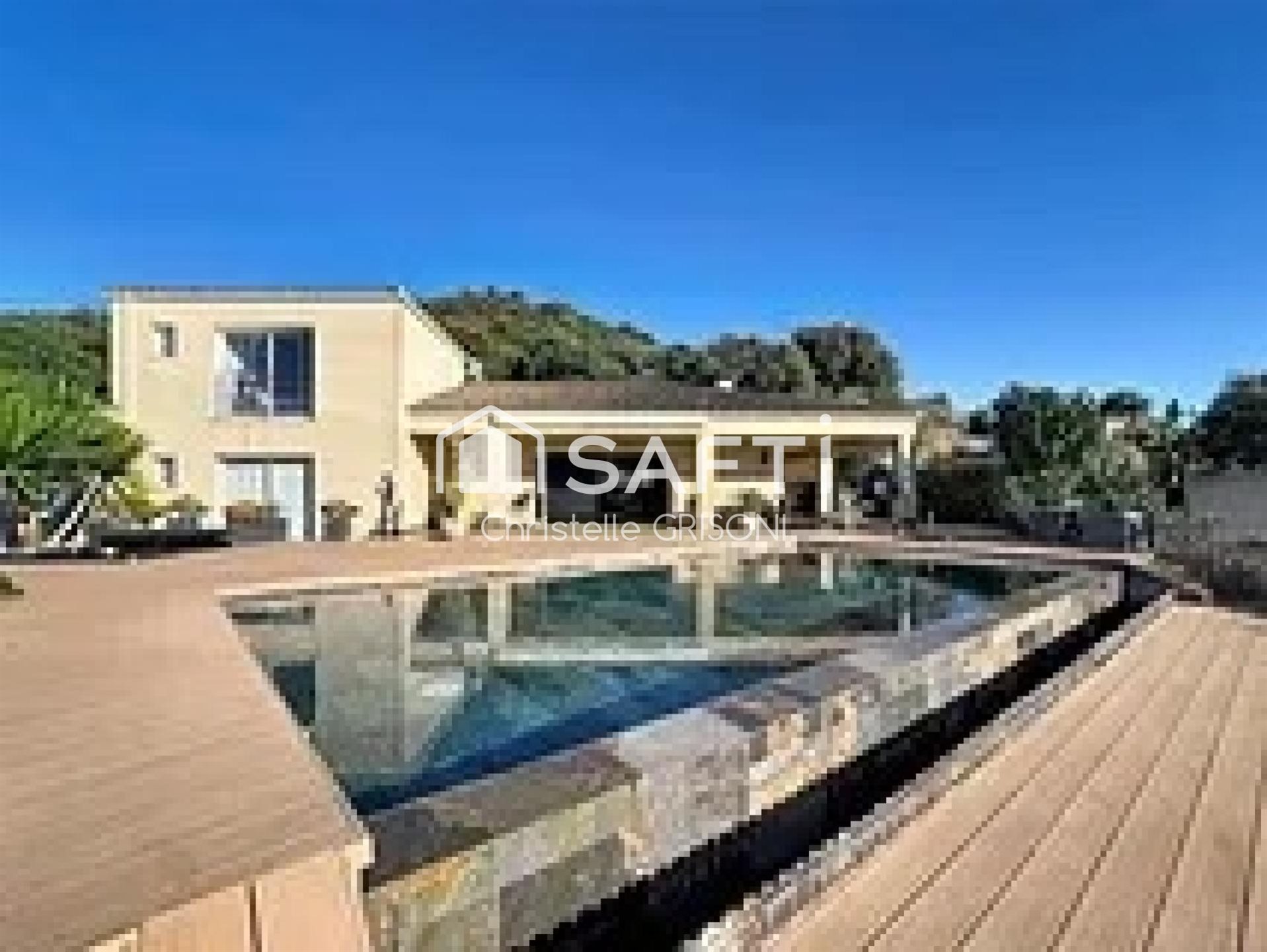 Maison à vendre, 220m², Afa